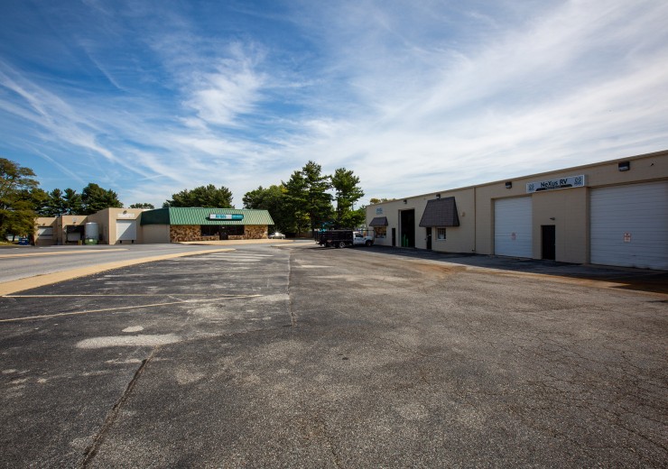 308-406 Basin Road  |  308 Basin Road  |  New Castle, DE  |  Industrial, Office  |  7,500 SF For Lease  |  1 Space Available