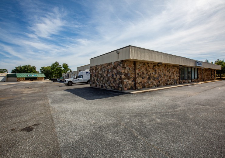 308-406 Basin Road  |  308 Basin Road  |  New Castle, DE  |  Industrial, Office  |  7,500 SF For Lease  |  1 Space Available