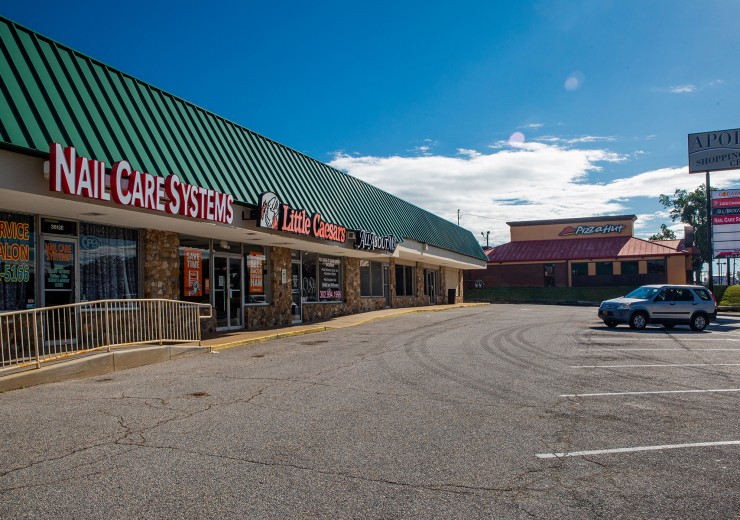 Apollo Shopping Center  |  3613 Kirkwood Highway  |  Wilmington, DE  |  Retail, Strip Center  |  3,281 SF For Lease  |  2 Spaces Available